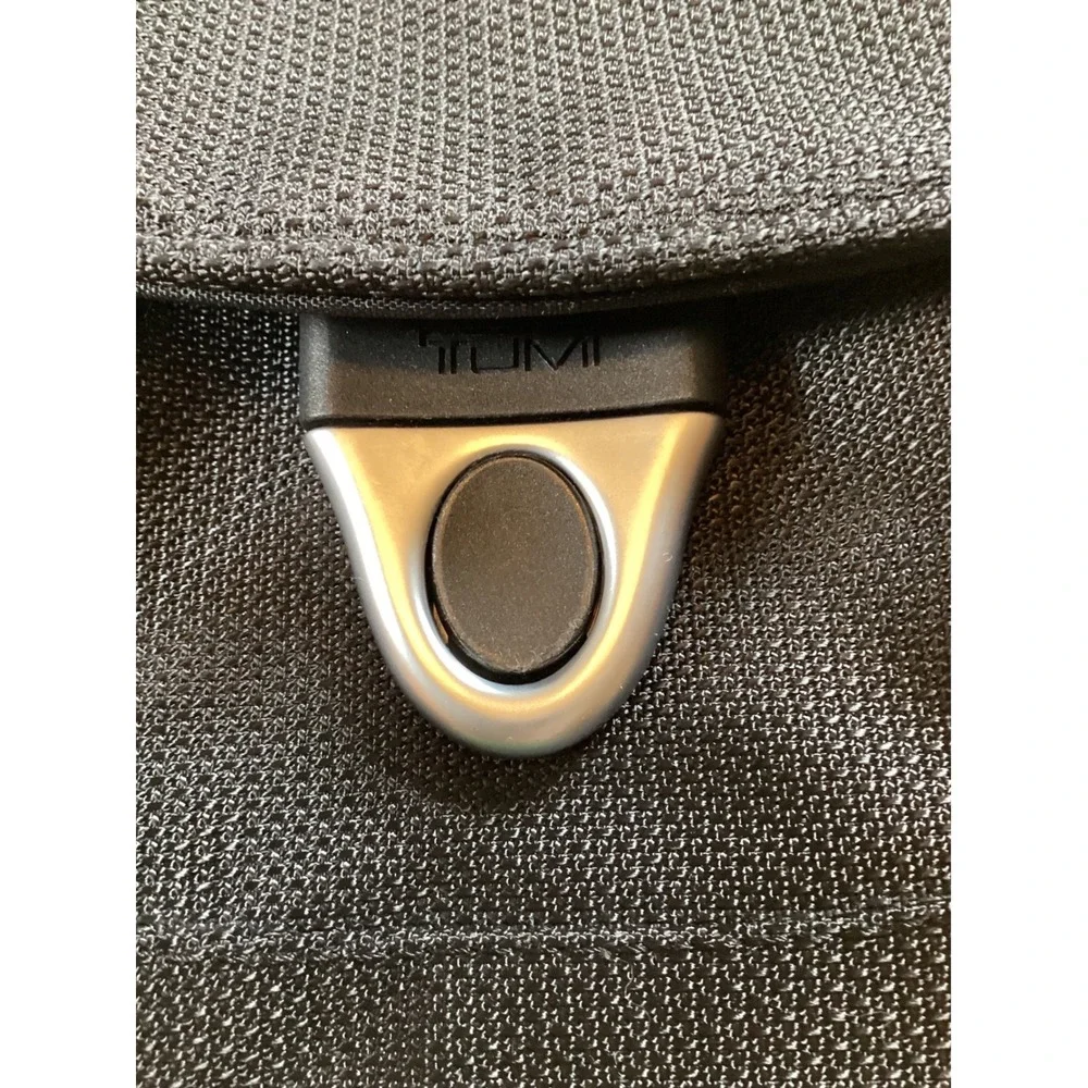 Tumi Black Ballistic Nylon Crossbody Messenger Bag Small Tech Travel Pouch - Picture 3 of 8